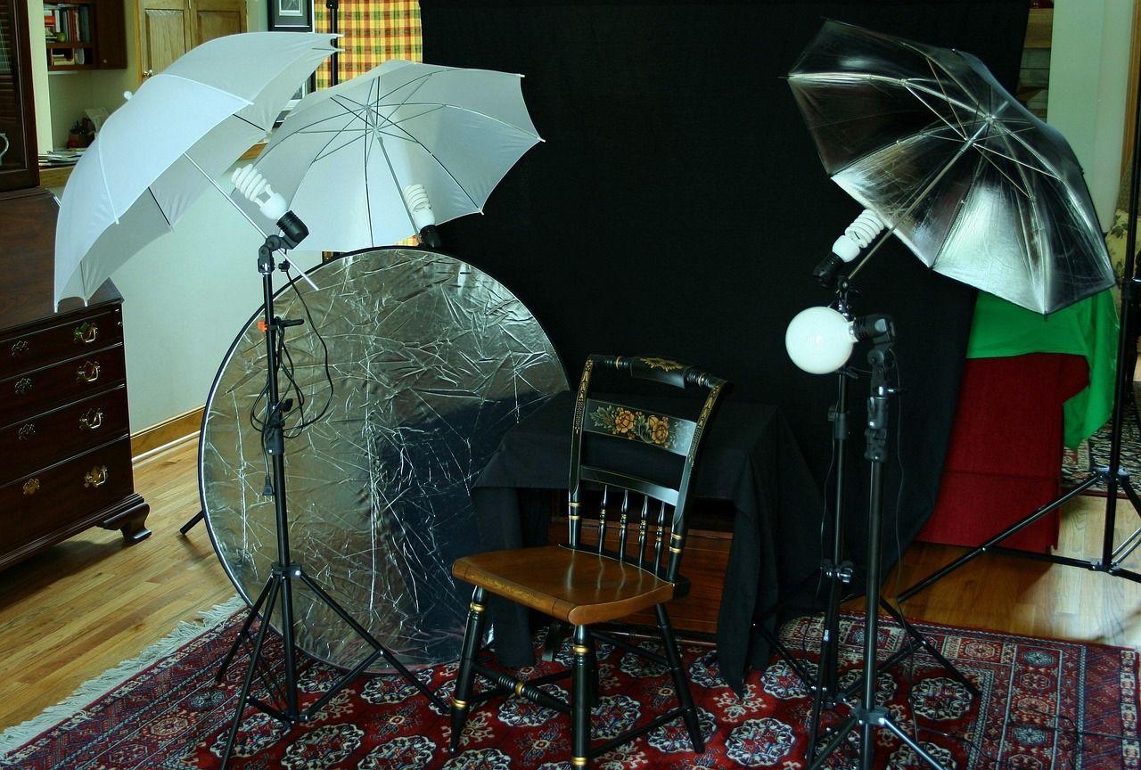 Setup lighting Aputure 600d dengan softbox besar di lokasi indoor sempit Jakarta Selatan