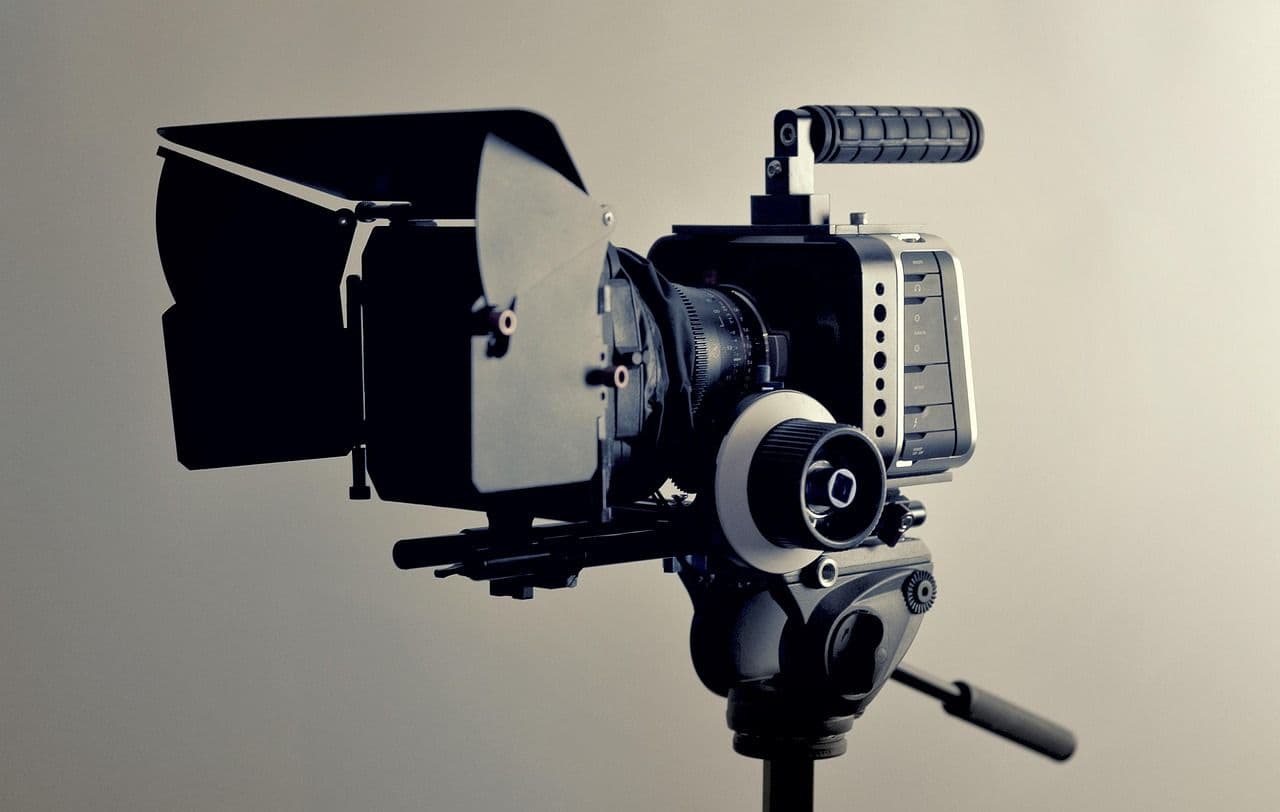 Jasa video production Jakarta — tim kamera profesional di lokasi syuting