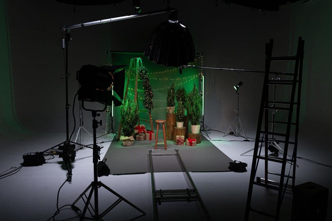 Tim Mooilux melakukan on-location food photography di restoran dengan lighting portabel