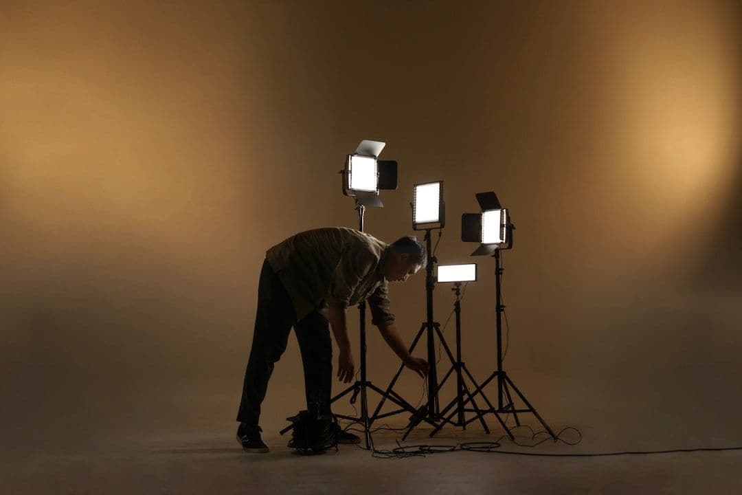 Clamshell beauty lighting setup Mooilux
